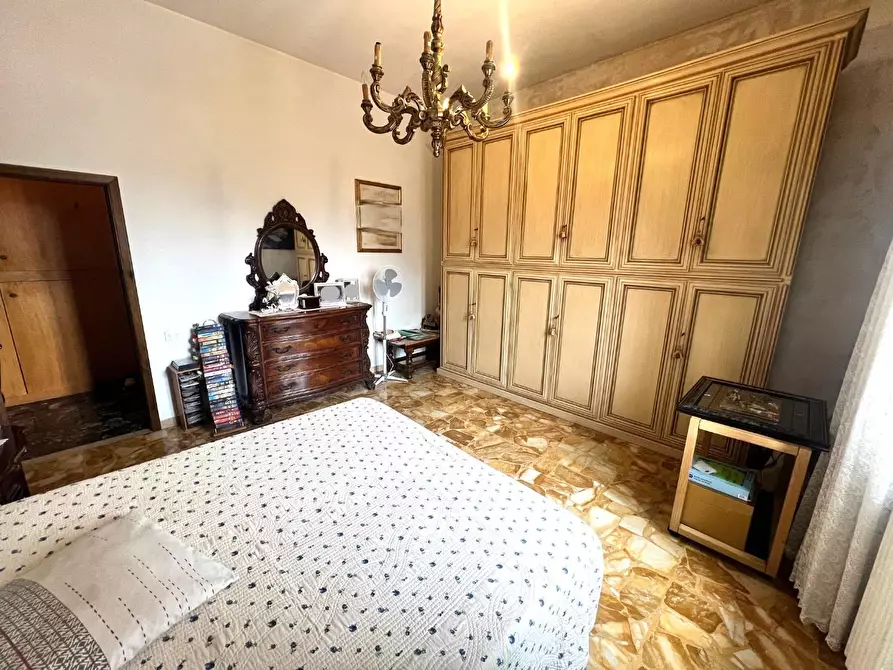 Immagine 15 di Appartamento in vendita  a Montelupo Fiorentino