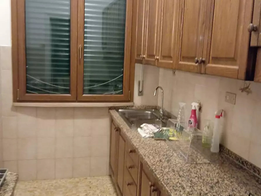 Immagine 24 di Appartamento in vendita  a Lucca