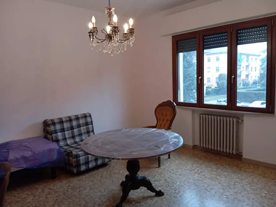 Immagine 29 di Appartamento in vendita  a Lucca