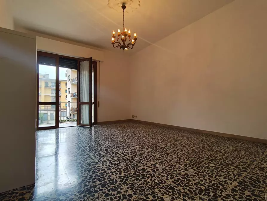 Immagine 7 di Appartamento in vendita  a Lucca