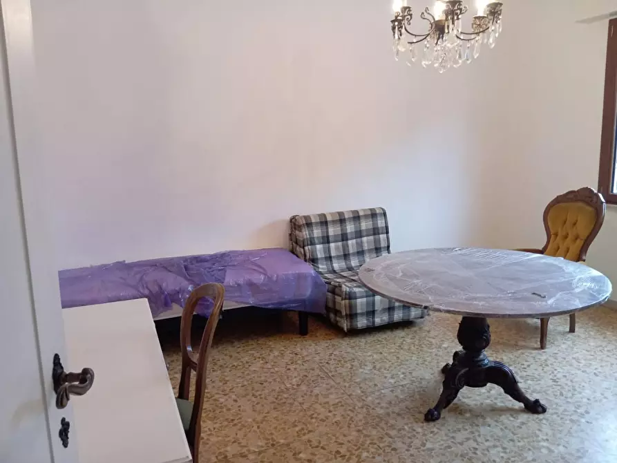 Immagine 30 di Appartamento in vendita  a Lucca