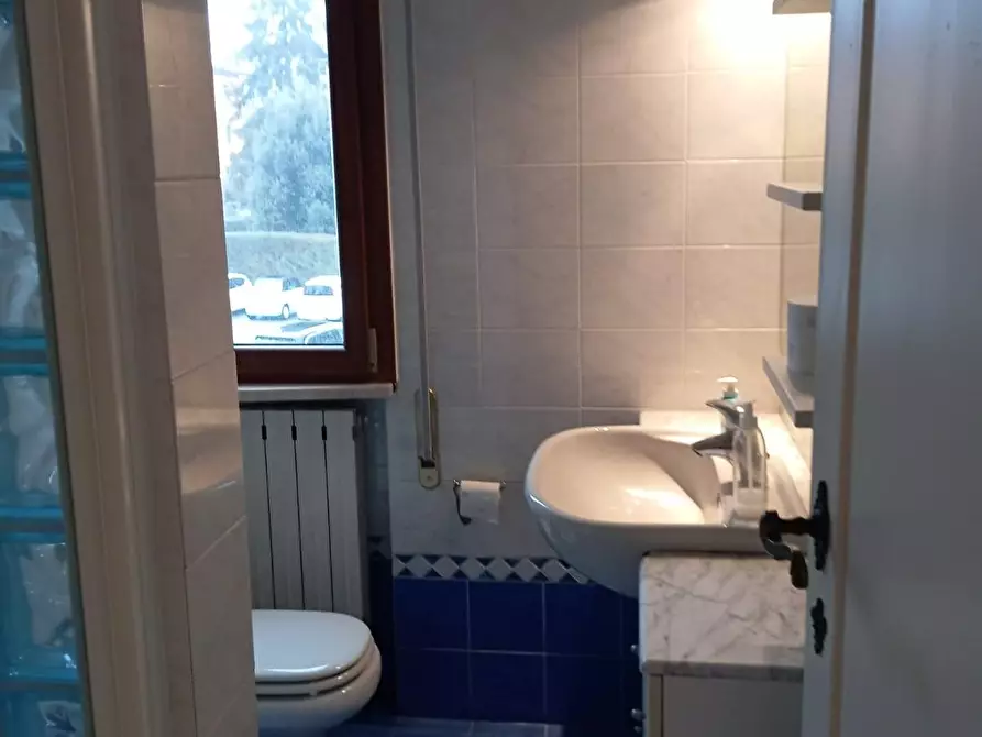 Immagine 34 di Appartamento in vendita  a Lucca