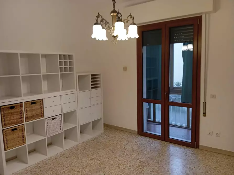 Immagine 19 di Appartamento in vendita  a Lucca