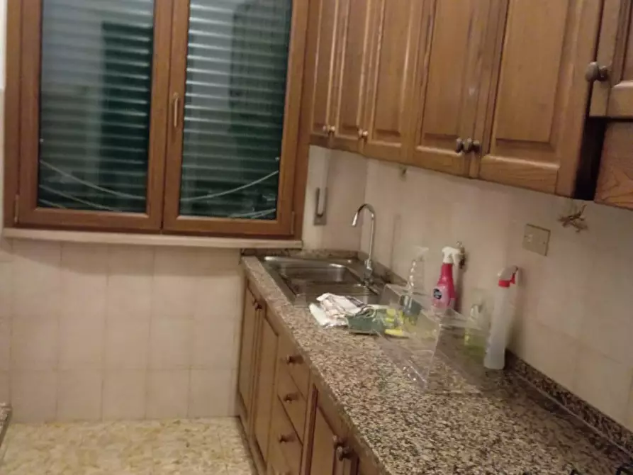 Immagine 25 di Appartamento in vendita  a Lucca