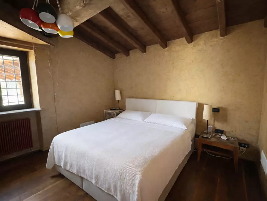 Immagine 23 di Rustico / casale in vendita  a Lucca