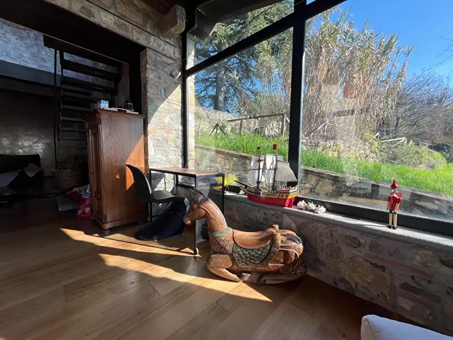 Immagine 12 di Rustico / casale in vendita  a Lucca