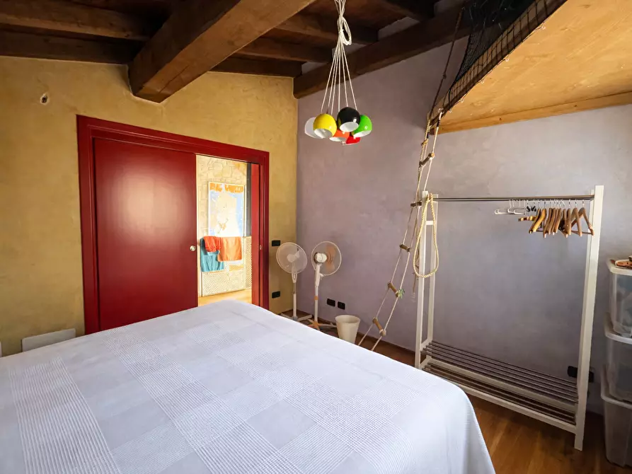 Immagine 22 di Rustico / casale in vendita  a Lucca