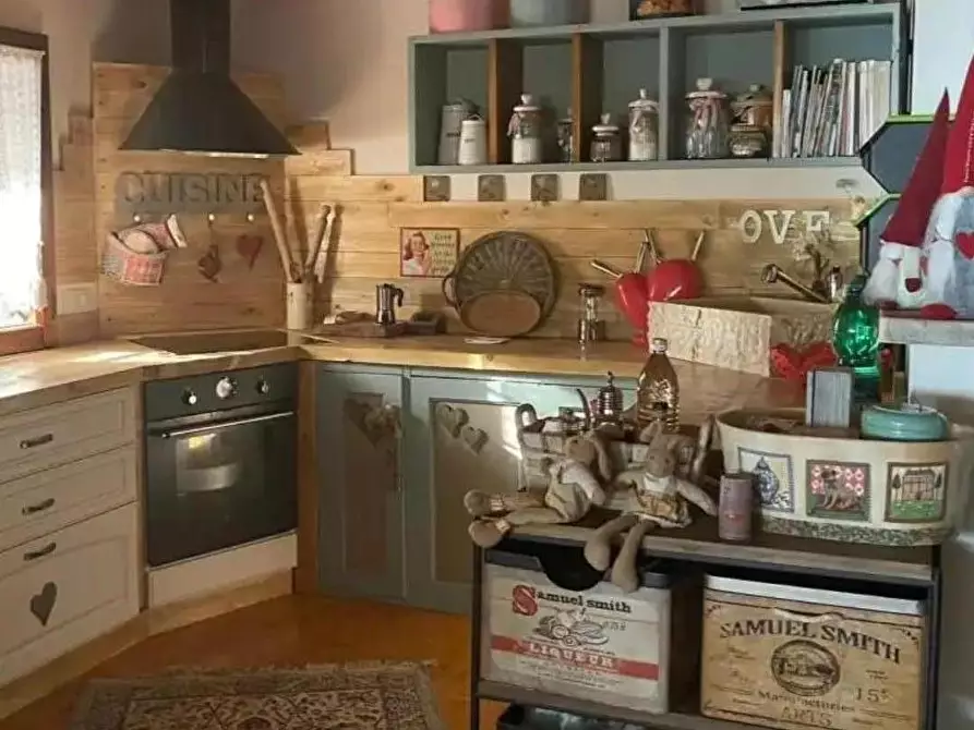 Immagine 6 di Casa indipendente in vendita  a Montignoso