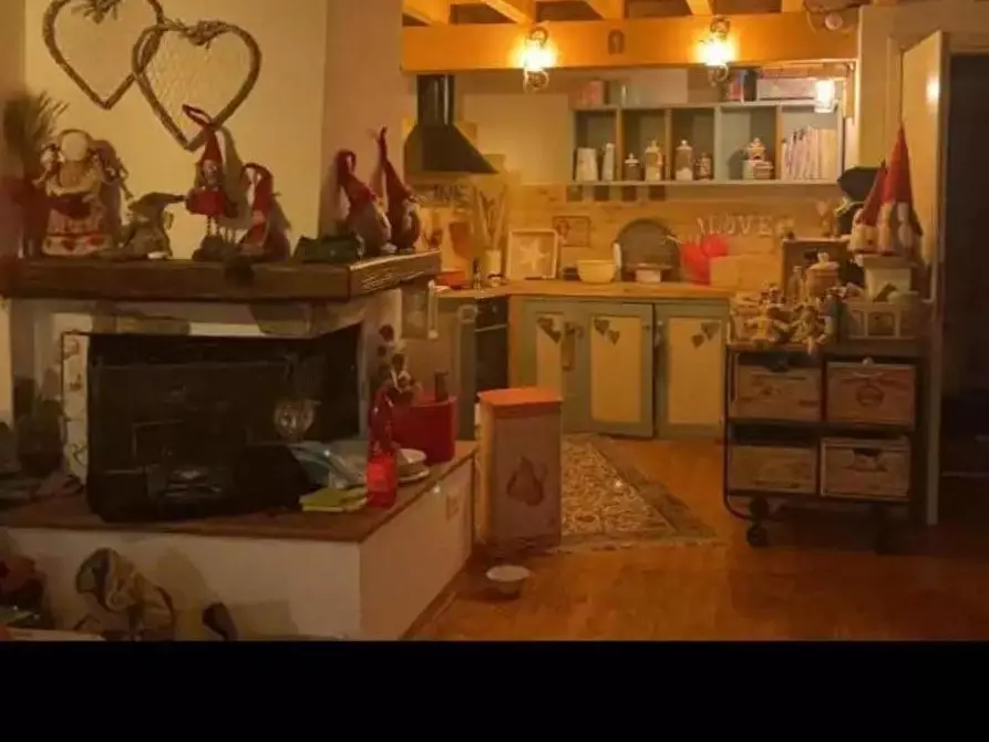 Immagine 7 di Casa indipendente in vendita  a Montignoso