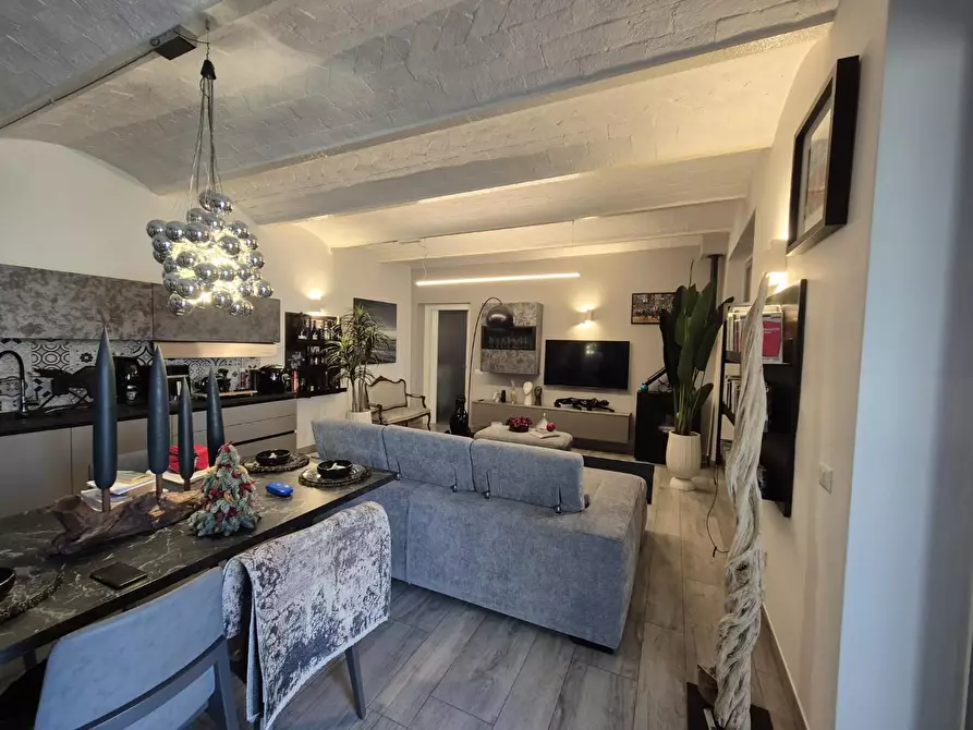 Immagine 7 di Appartamento in vendita  a Siena