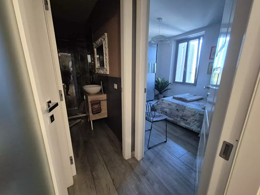 Immagine 28 di Appartamento in vendita  a Siena