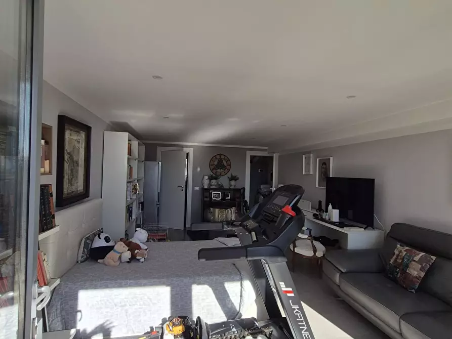 Immagine 32 di Appartamento in vendita  a Siena