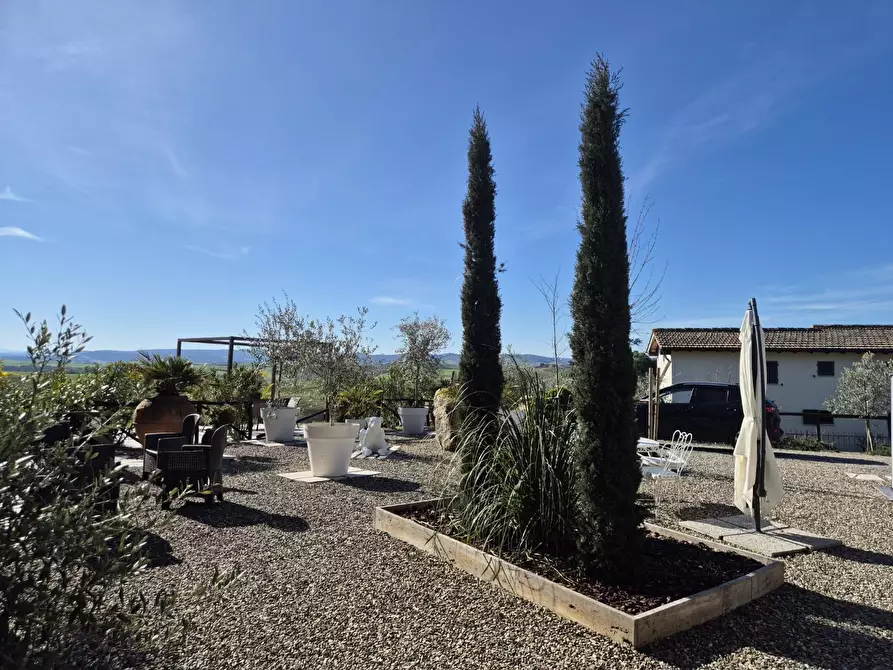 Immagine 18 di Appartamento in vendita  a Siena