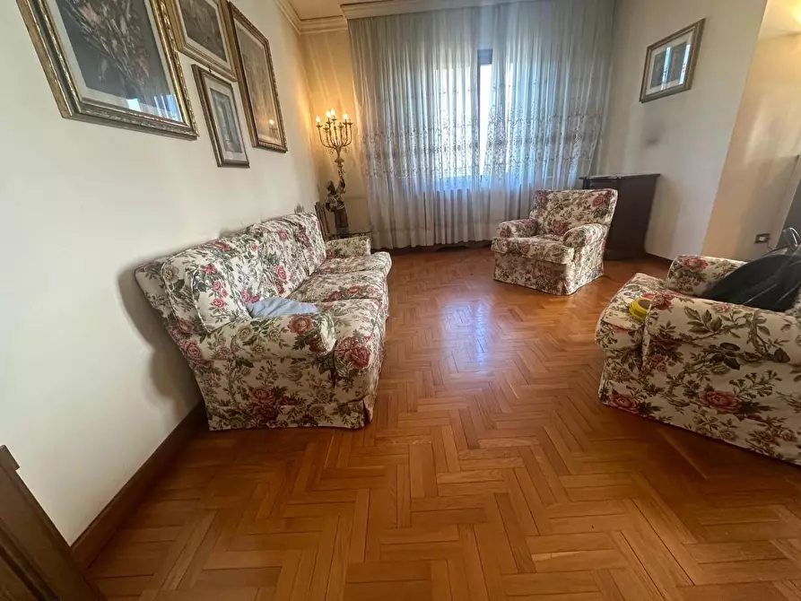 Immagine 8 di Villa in vendita  a Empoli