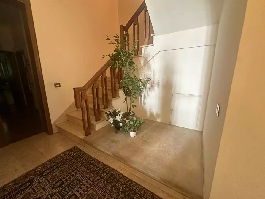 Immagine 6 di Villa in vendita  a Empoli