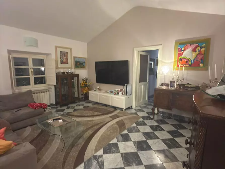 Immagine 7 di Appartamento in vendita  a Carrara