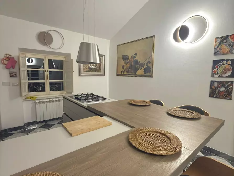 Immagine 2 di Appartamento in vendita  a Carrara