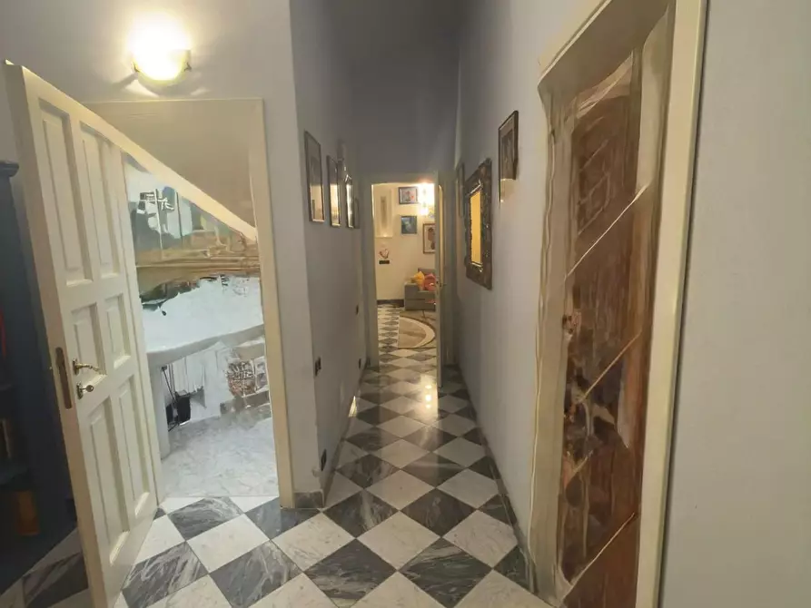 Immagine 5 di Appartamento in vendita  a Carrara