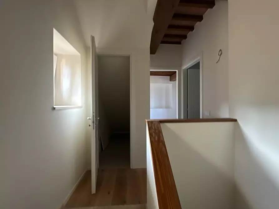 Immagine 12 di Appartamento in vendita  a Sovicille