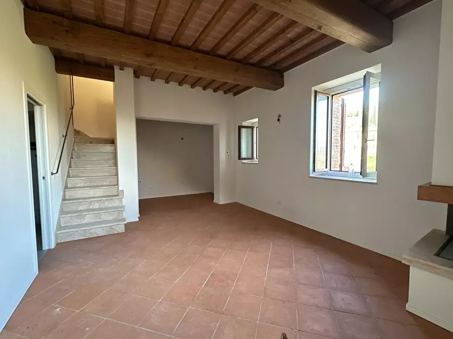 Immagine 3 di Appartamento in vendita  a Sovicille