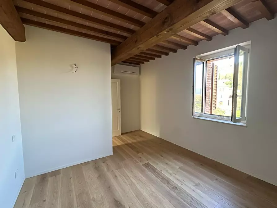 Immagine 16 di Appartamento in vendita  a Sovicille