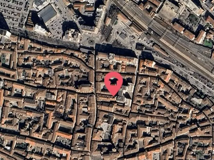 Immagine 10 di Appartamento in vendita  a Novi Ligure