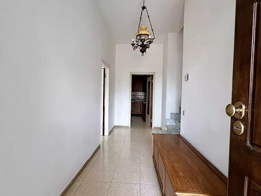 Immagine 20 di Villa in vendita  a Massa