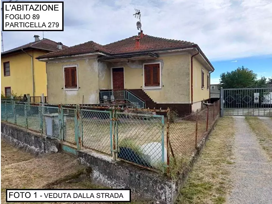 Immagine 1 di Appartamento in vendita  a Tortona