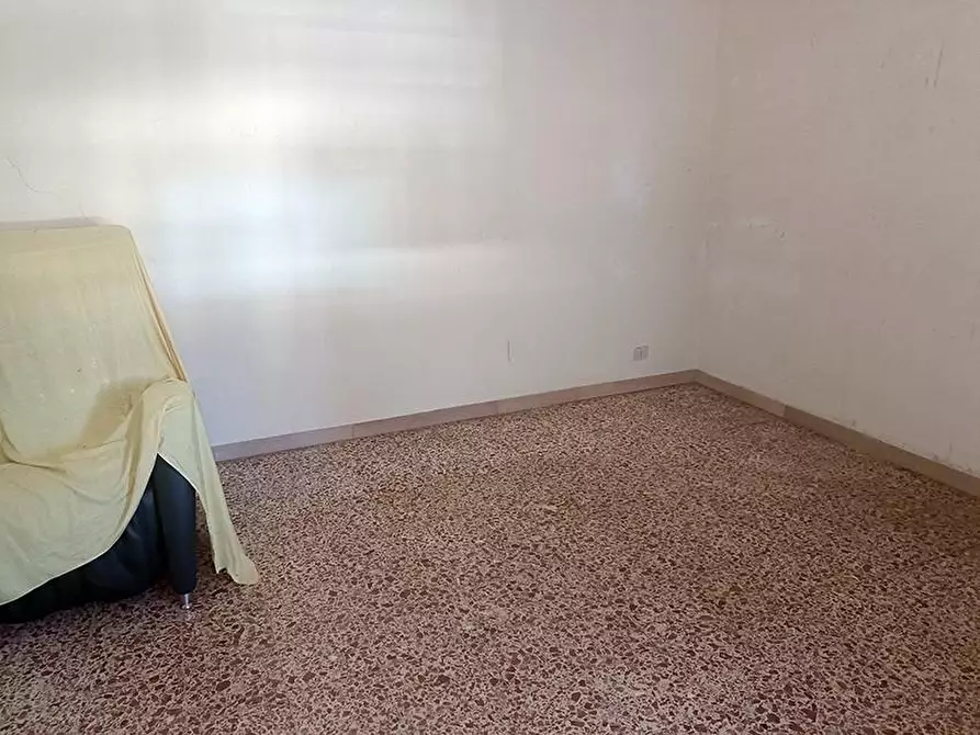 Immagine 22 di Casa semindipendente in vendita  a Carrara