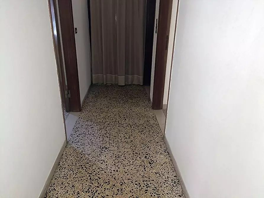 Immagine 17 di Casa semindipendente in vendita  a Carrara