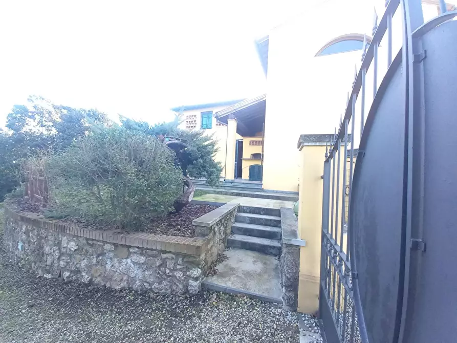 Immagine 23 di Casa bifamiliare in vendita  a Camaiore