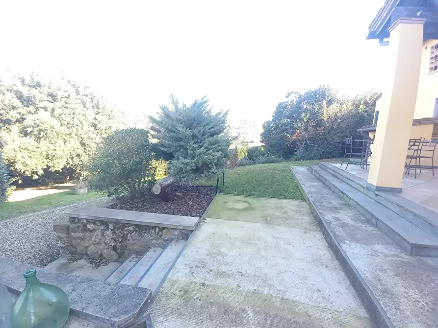 Immagine 8 di Casa bifamiliare in vendita  a Camaiore