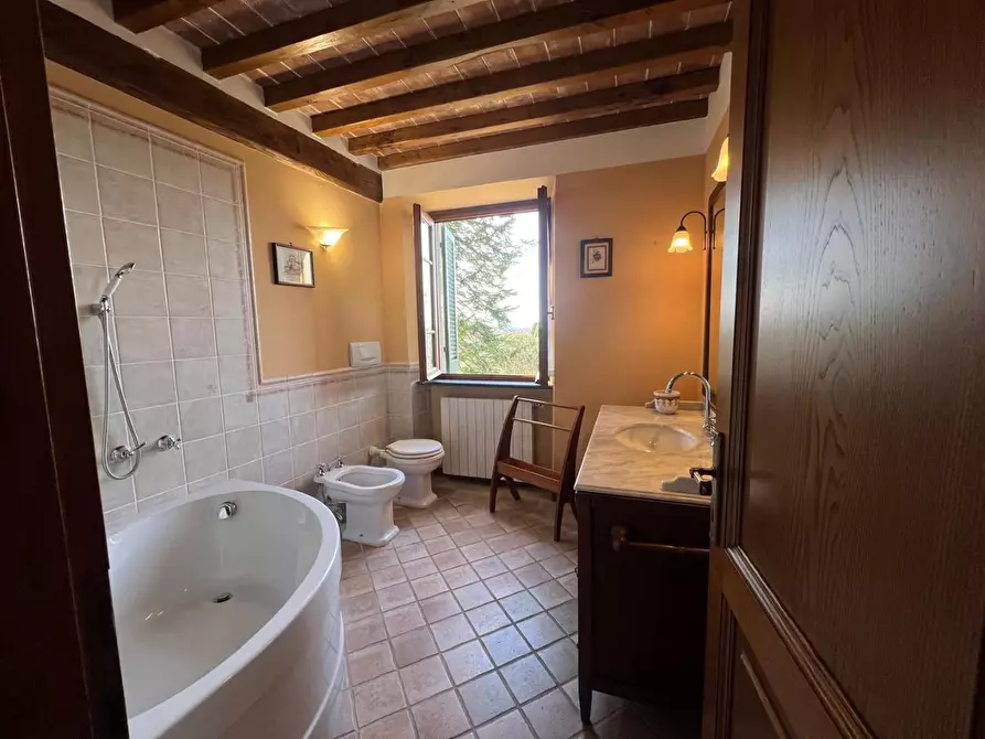 Immagine 27 di Casa bifamiliare in vendita  a Camaiore