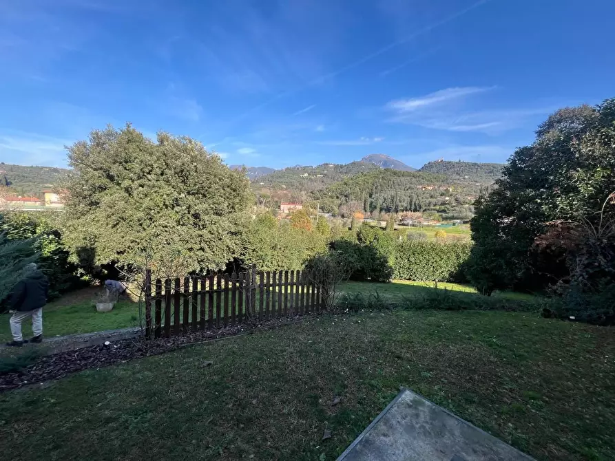 Immagine 35 di Casa bifamiliare in vendita  a Camaiore