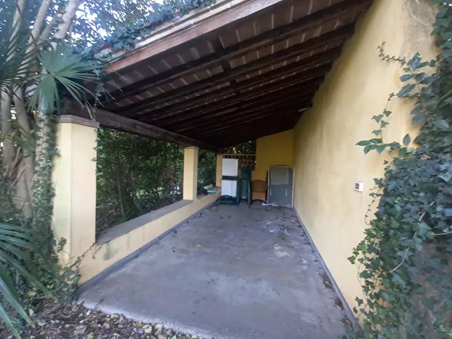 Immagine 29 di Casa bifamiliare in vendita  a Camaiore
