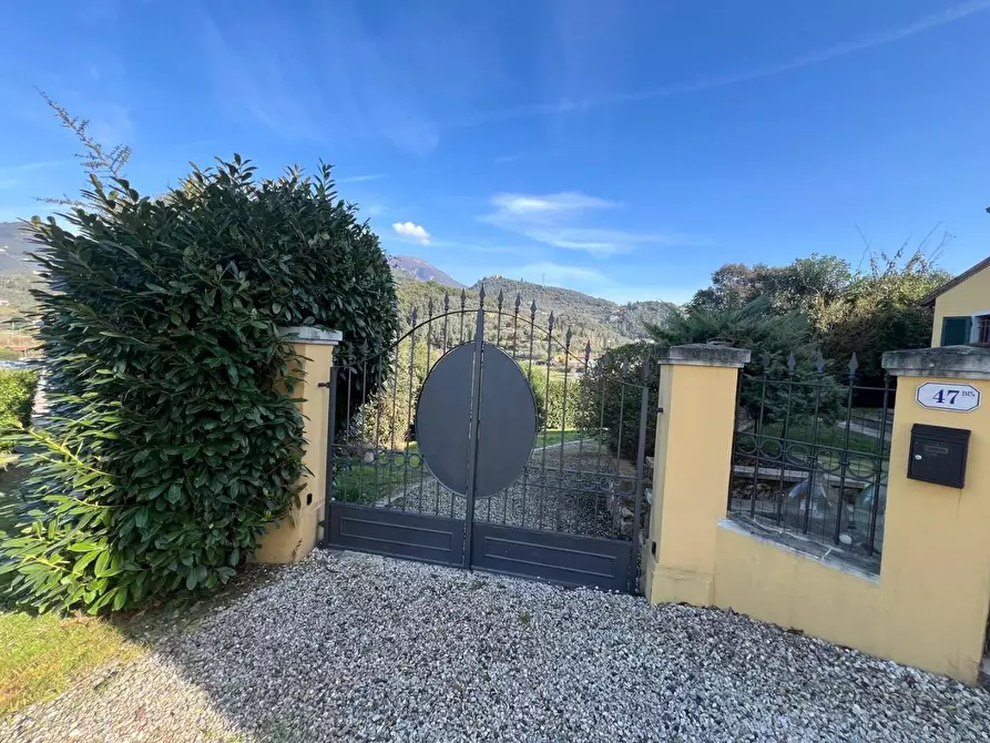 Immagine 64 di Casa bifamiliare in vendita  a Camaiore