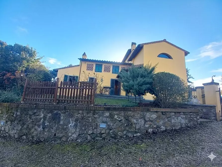 Immagine 65 di Casa bifamiliare in vendita  a Camaiore