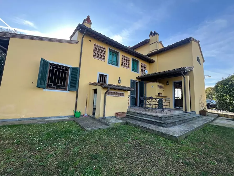 Immagine 62 di Casa bifamiliare in vendita  a Camaiore