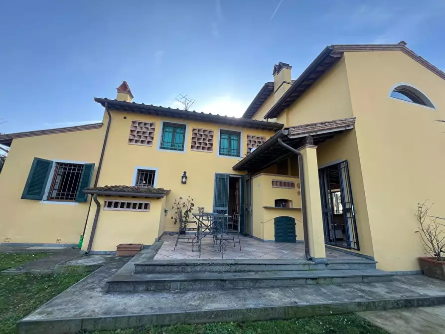 Immagine 25 di Casa bifamiliare in vendita  a Camaiore