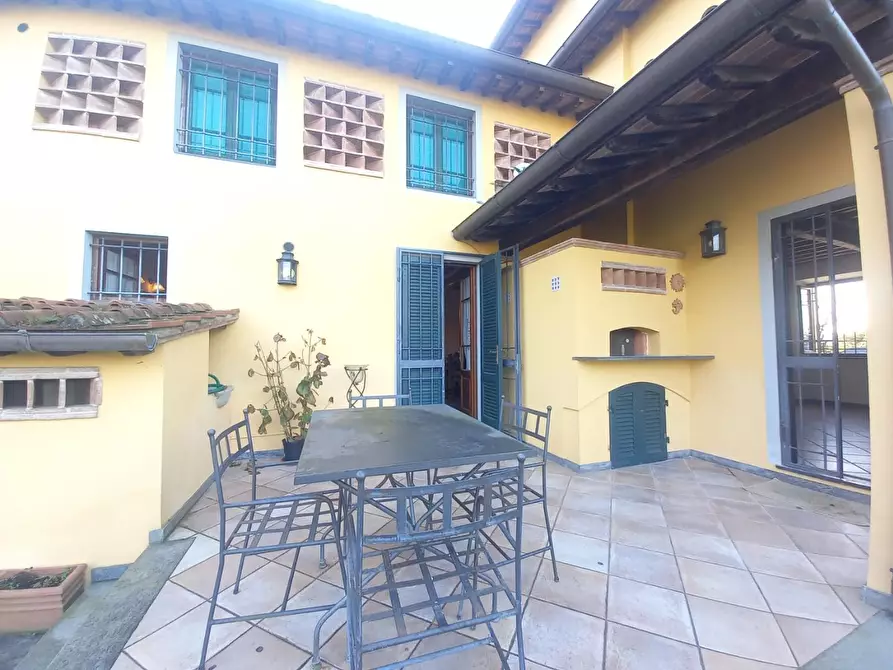 Immagine 5 di Casa bifamiliare in vendita  a Camaiore