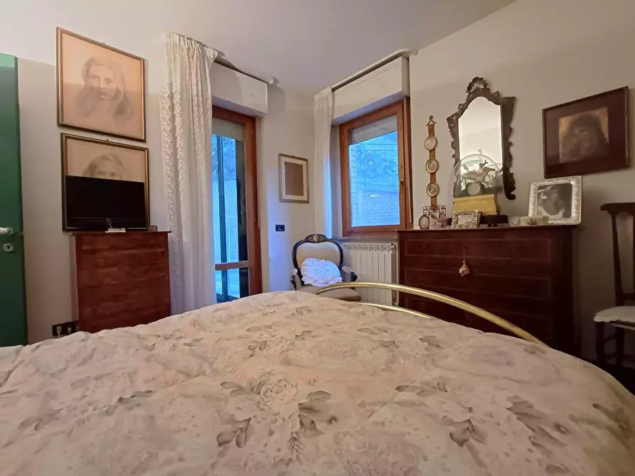 Immagine 20 di Appartamento in vendita  a Siena