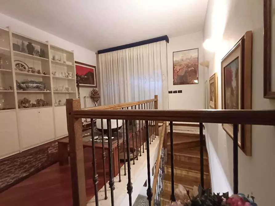 Immagine 9 di Appartamento in vendita  a Siena