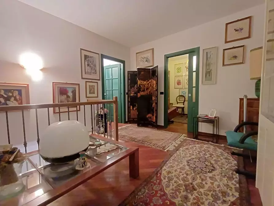 Immagine 1 di Appartamento in vendita  a Siena
