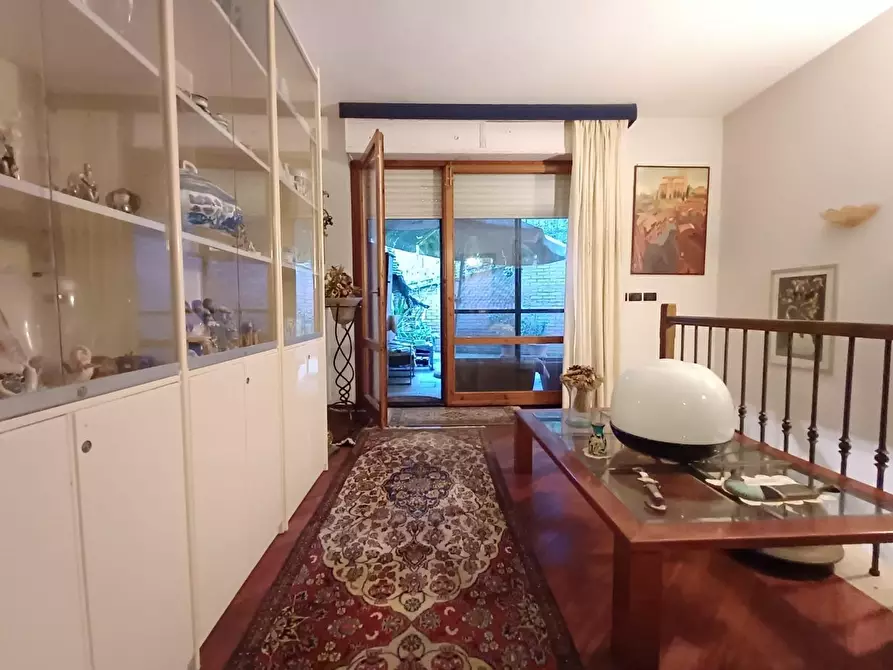 Immagine 32 di Appartamento in vendita  a Siena