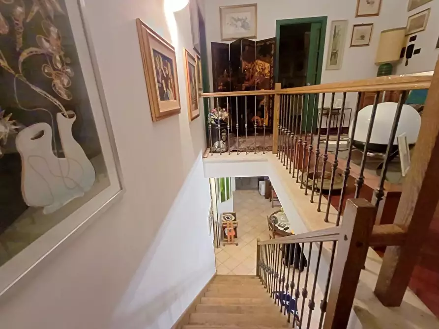 Immagine 34 di Appartamento in vendita  a Siena