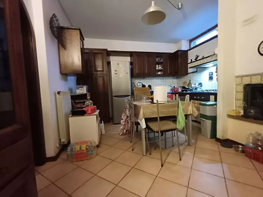 Immagine 42 di Appartamento in vendita  a Siena