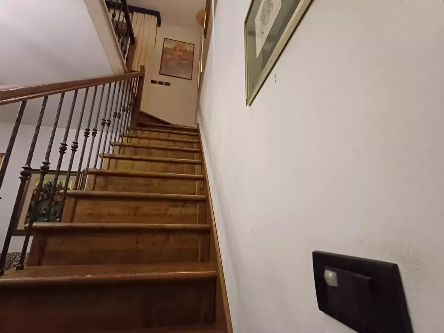 Immagine 35 di Appartamento in vendita  a Siena