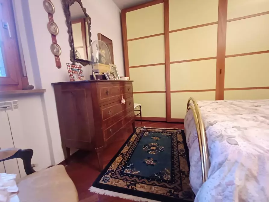 Immagine 21 di Appartamento in vendita  a Siena