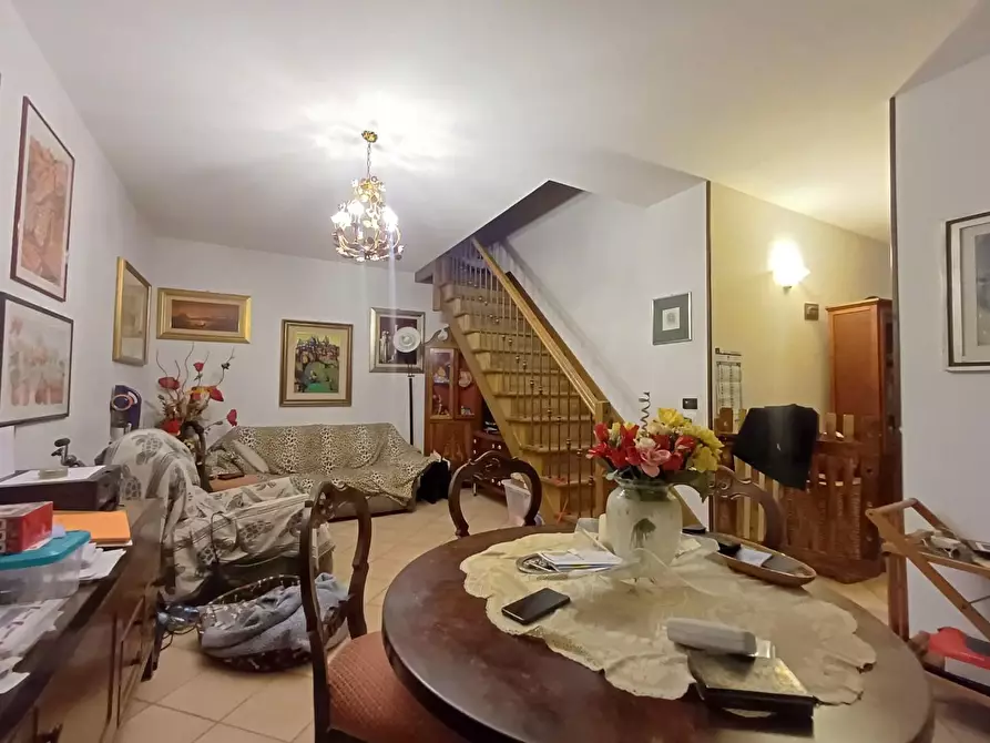 Immagine 58 di Appartamento in vendita  a Siena