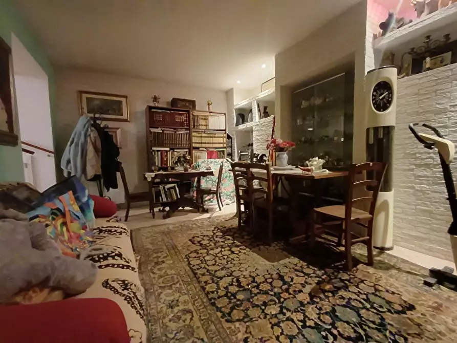 Immagine 47 di Appartamento in vendita  a Siena